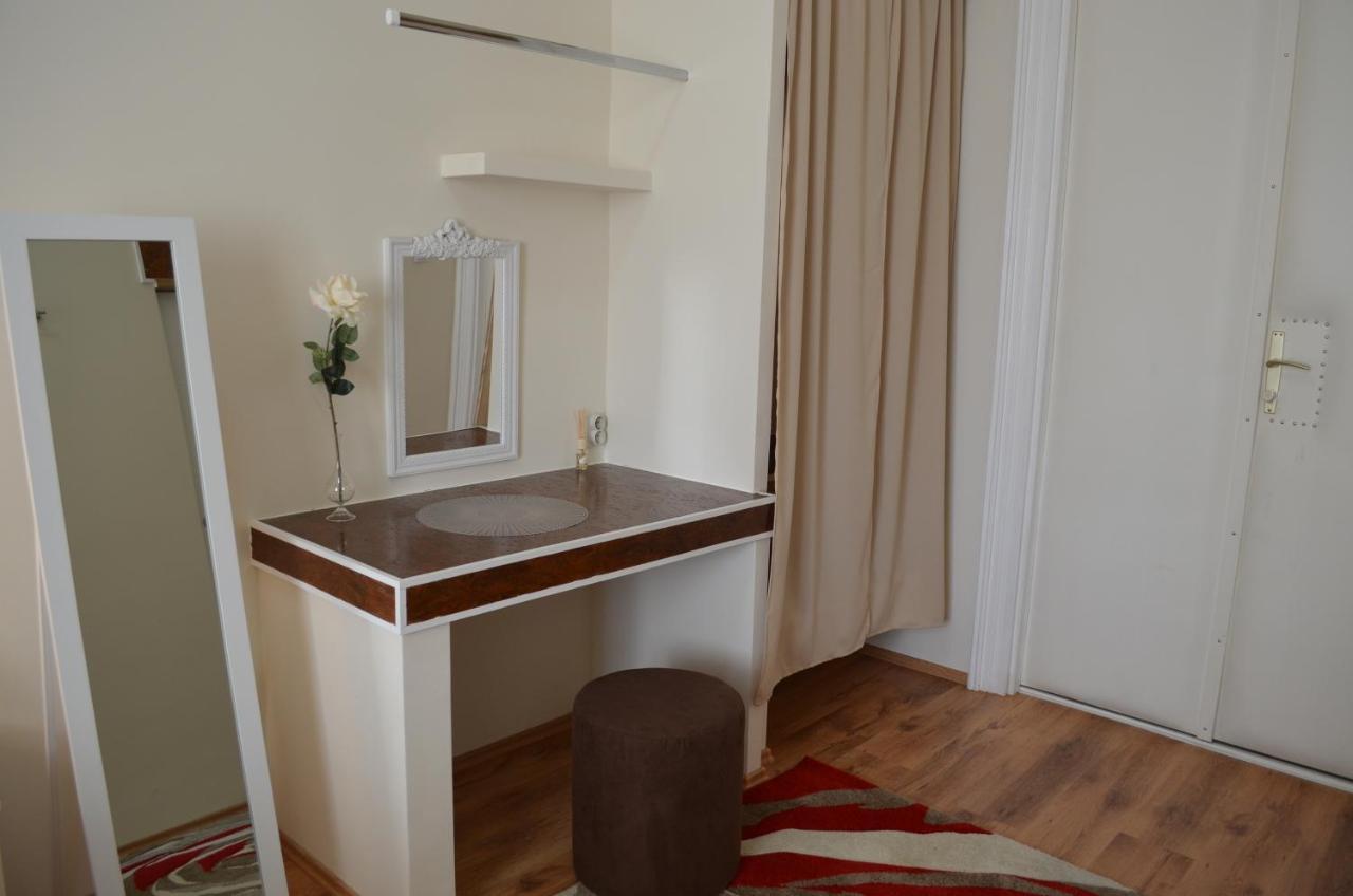 Rooms & Apartments Infinity Rijeka Exterior photo